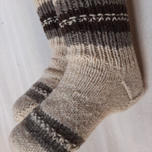 Ръчно плетени, вълнени чорапи, естествени цветове на вълната