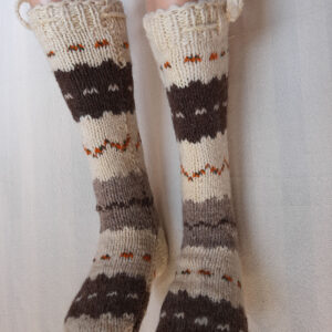 Ръчно плетени, дълги, вълнени чорапи